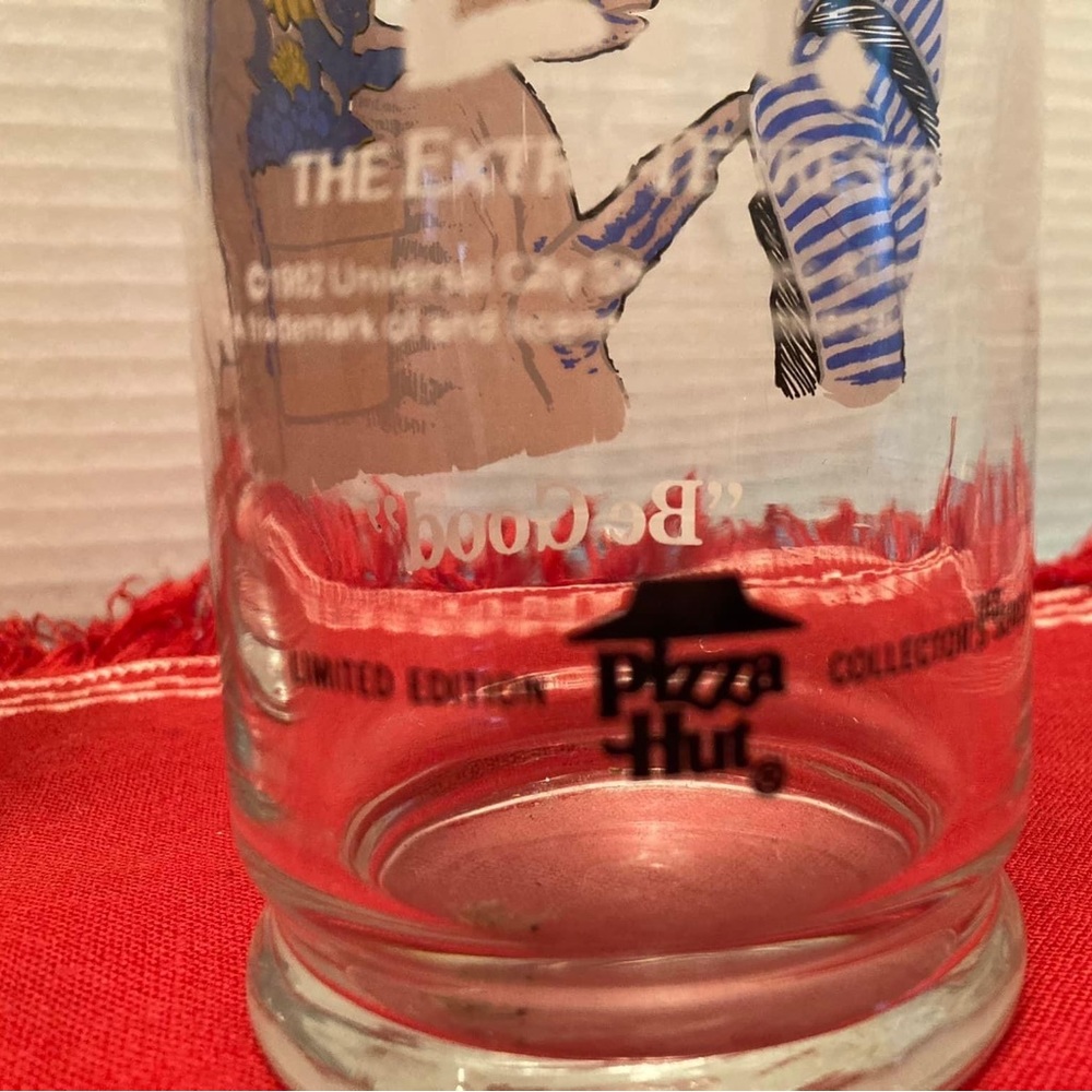 1982 ET glasses perfect condition